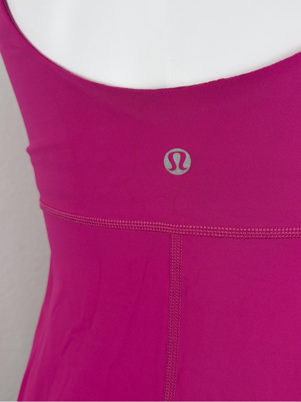 Lululemon Aria Tank II in Raspberry - Picture 7 of 9